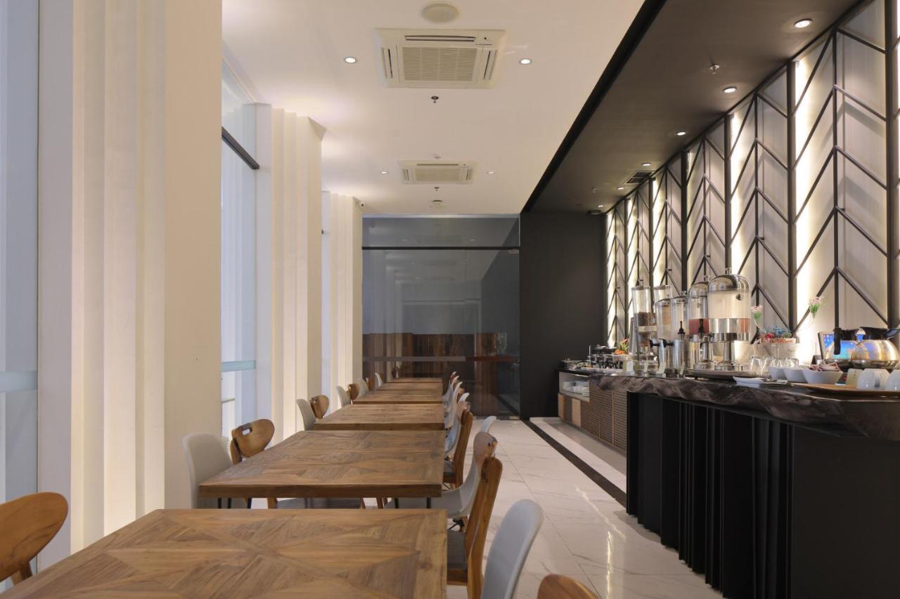 Delua Hotel Dżakarta Zewnętrze zdjęcie